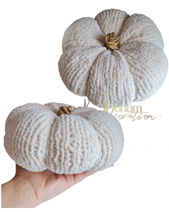 Kézzel horgolt nagyméretű tök / 20cm.Ekrü